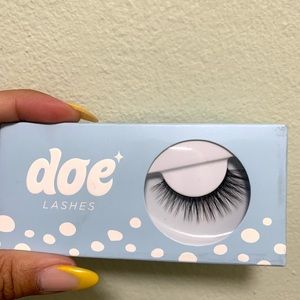 Doe Lashes